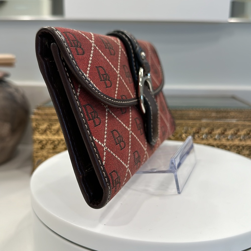 Dooney & Bourke - Leather & Canvas Buckle Wallet EUC - Picture 4 of 17